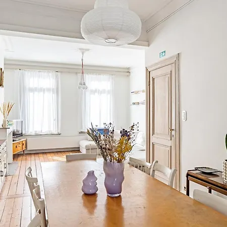 Ruime Woning In Een Leuke Buurt Nabij Het Centrum Daire *